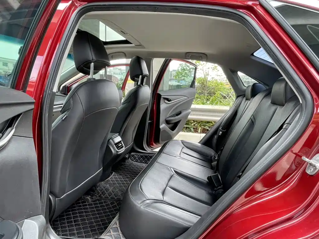 Фото 13 - Buick Excelle