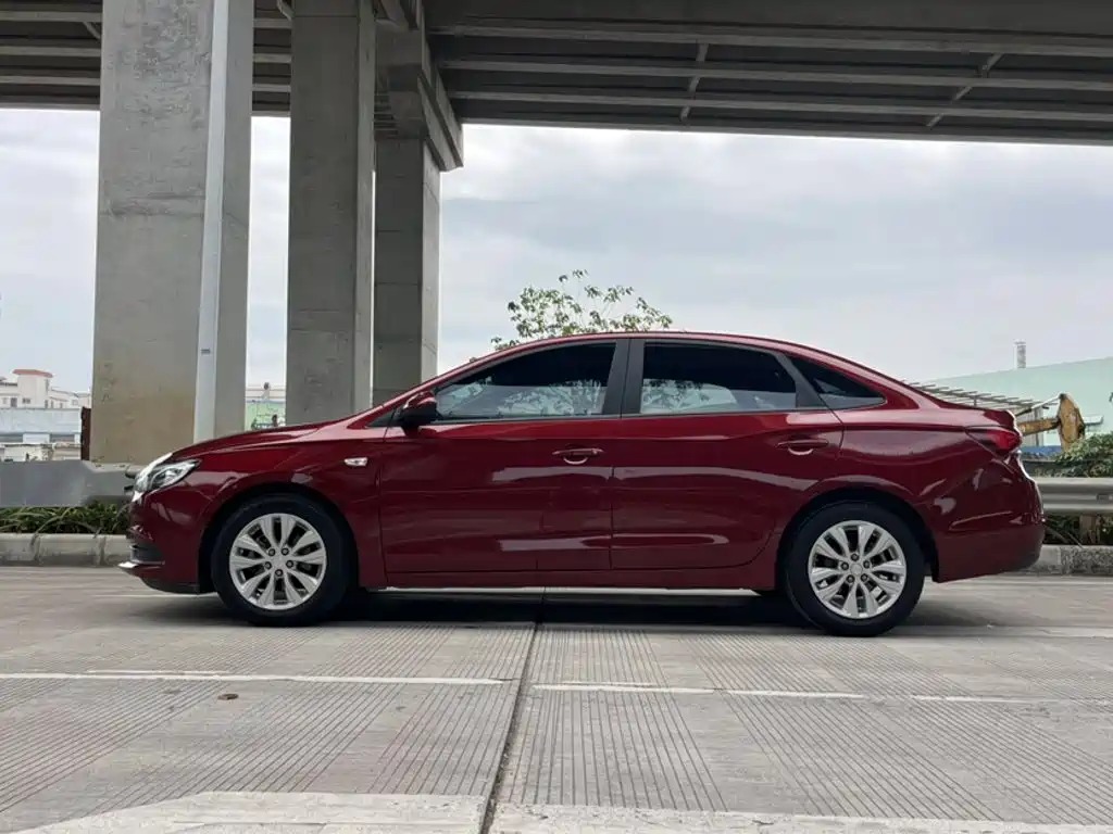 Фото 25 - Buick Excelle