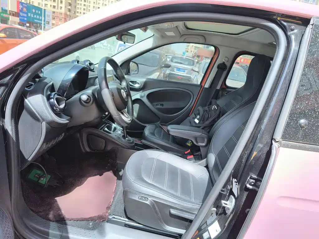 smart forfour 2018 2016 Model 0.9T 66kW Pioneer Edition