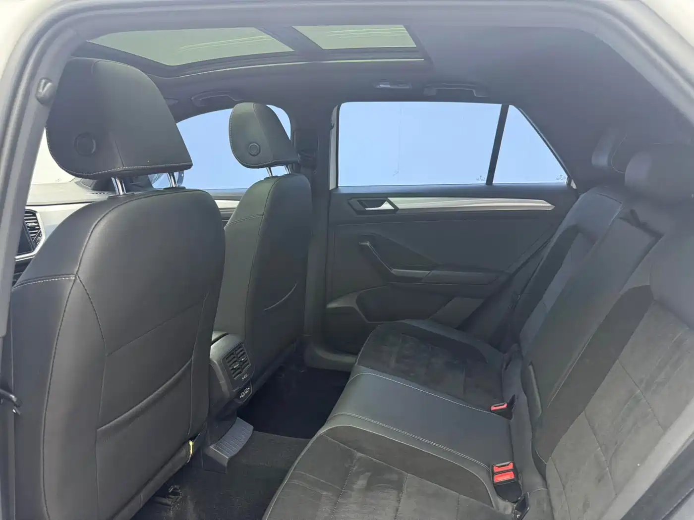 Volkswagen T-ROC 2022 280TSI DSG 2WD R-Line Pro PLUS фото 10