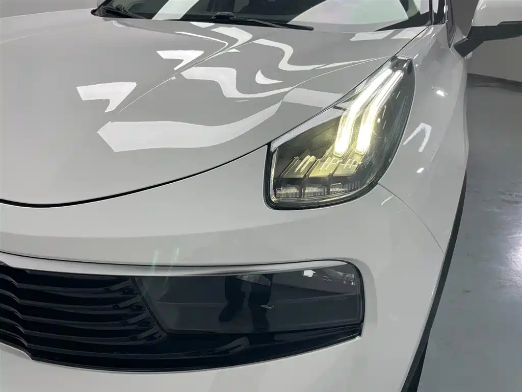 Lynk & Co 01 2019 2.0T 2WD Type Pro Version China V фото 19