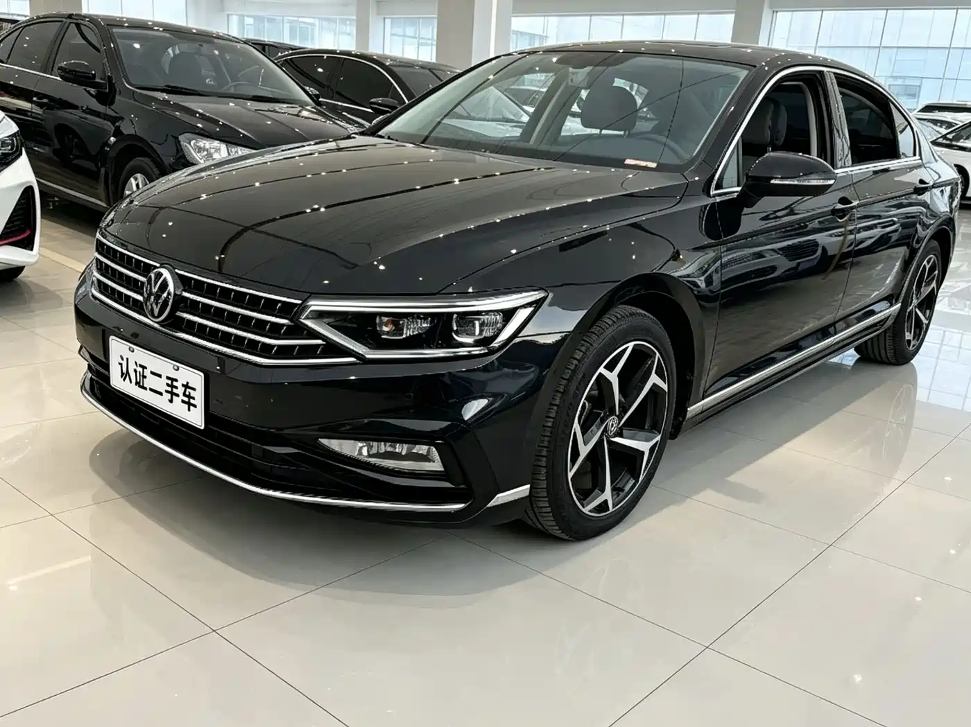 Volkswagen Magotan 2023 2 Million Units Anniversary Edition 330TSI DSG Leading Type