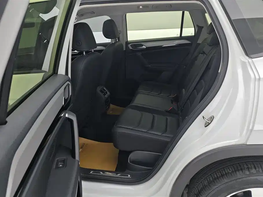 Volkswagen Tayron 2020 330TSI 2WD Luxury Smart Edition фото 11