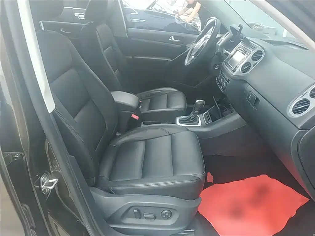 Volkswagen Tiguan 2013 1.8TSI Automatic 2WD Luxury Model фото 25