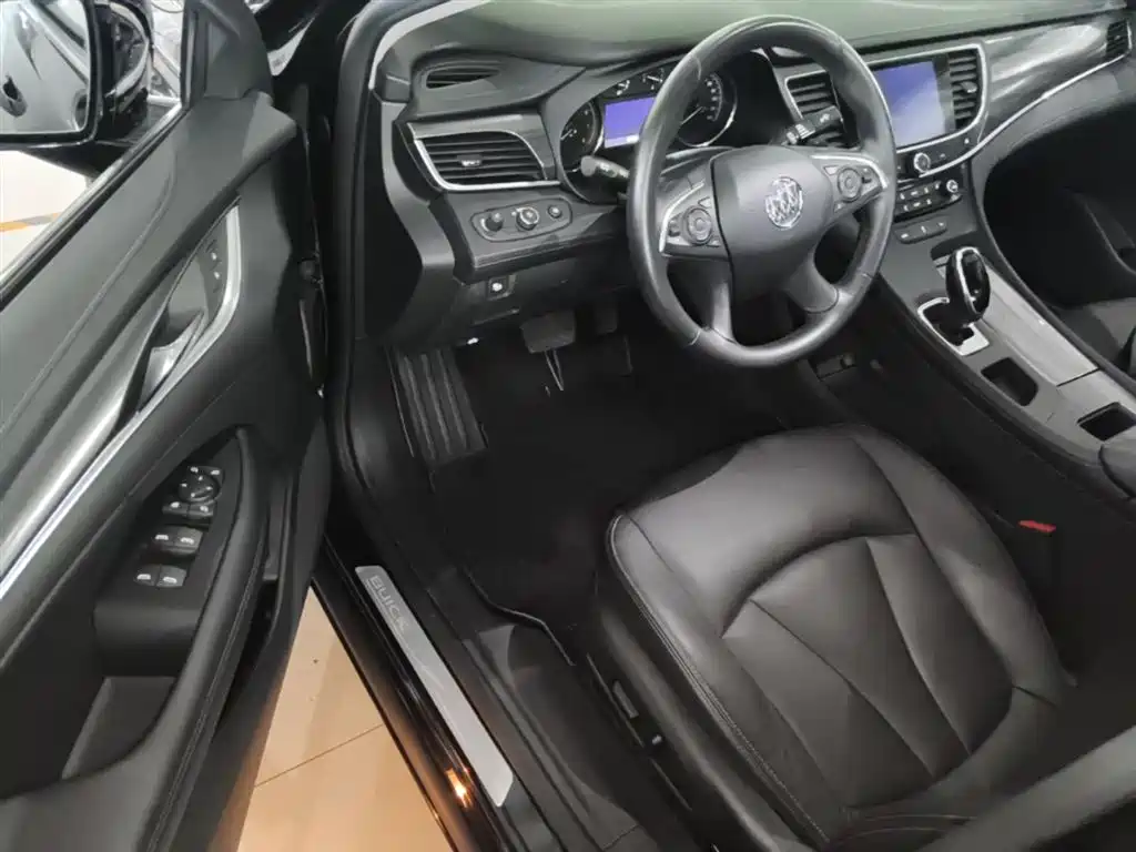 Buick LaCrosse 2019 28T Luxury Edition фото 16