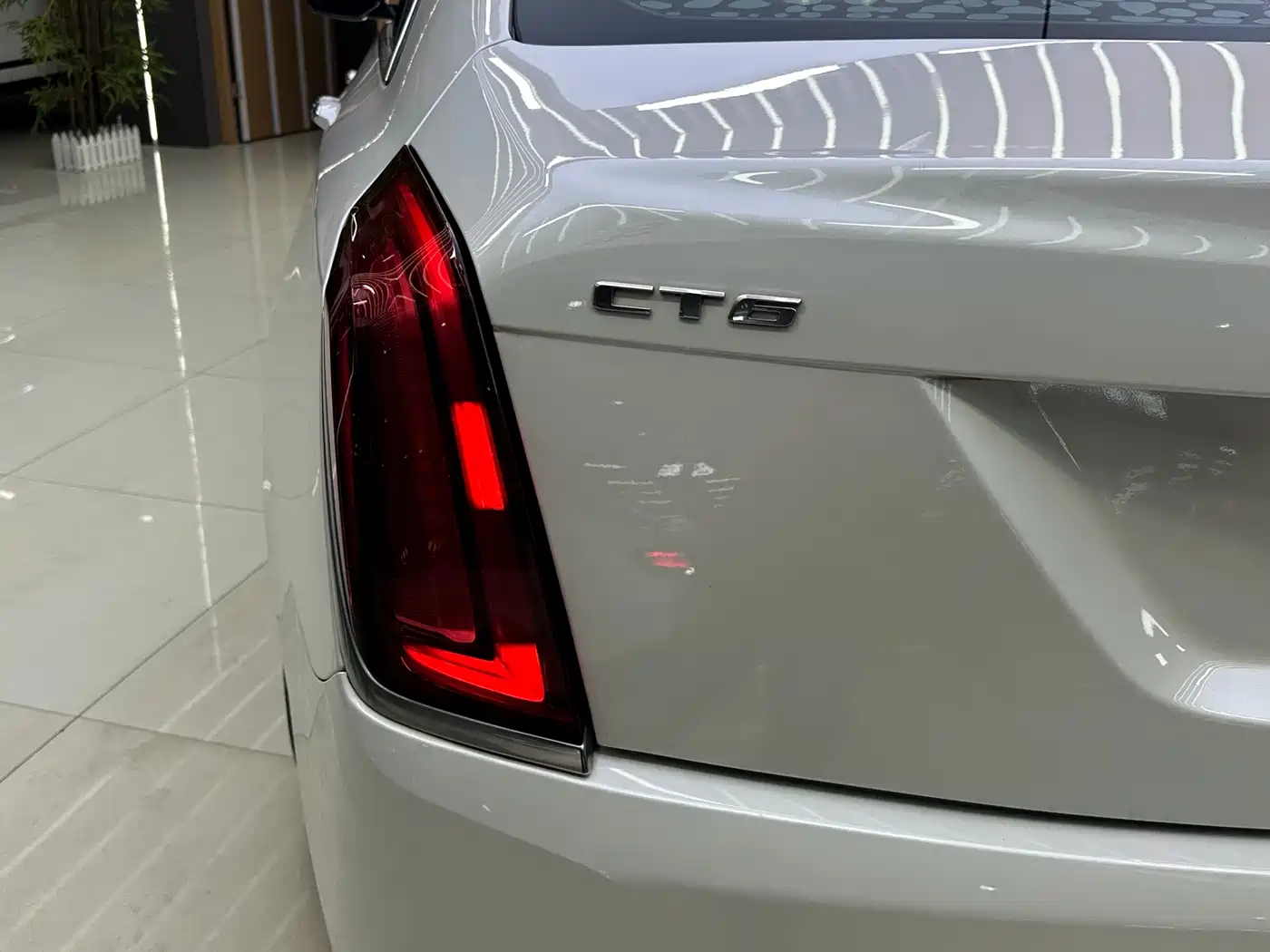 Cadillac CT6 2017 28T Luxury фото 17