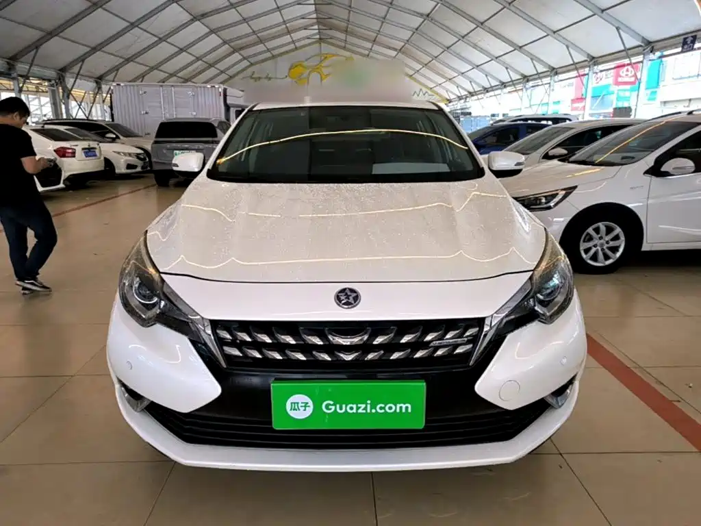 Venucia T90 2018 2018 2.0L CVT Smart Connection Fashion Edition China V