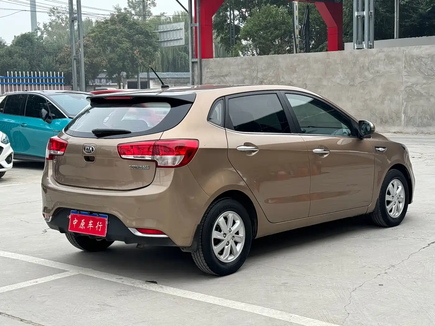 KIA K2