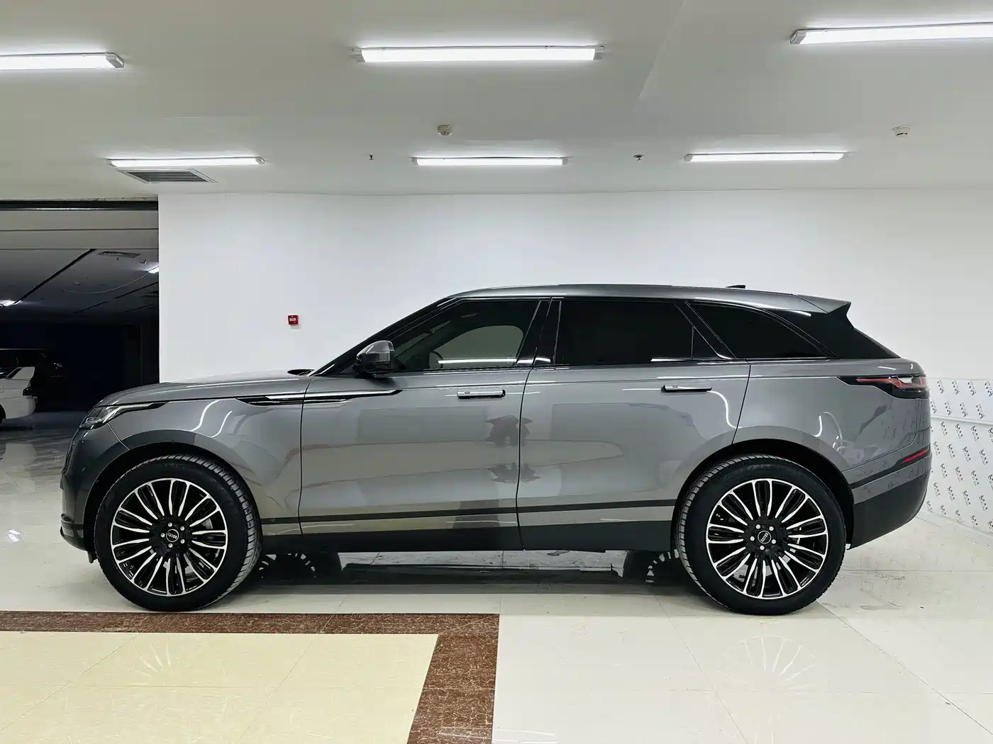 Land Rover Range Rover Velar 2018 P250 S фото 4