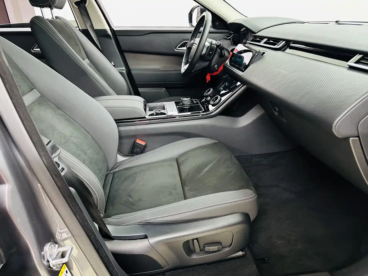 Land Rover Range Rover Velar 2018 P250 S фото 13