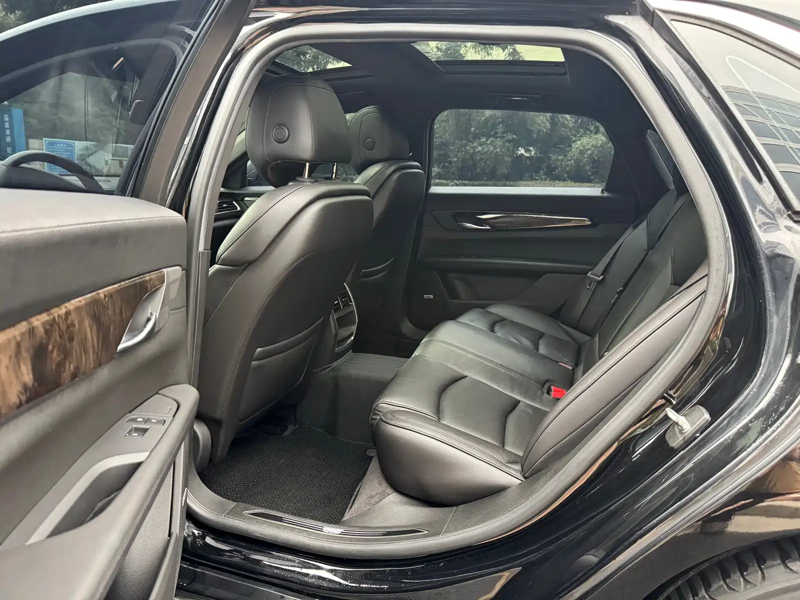 Фото 10 - Cadillac CT6
