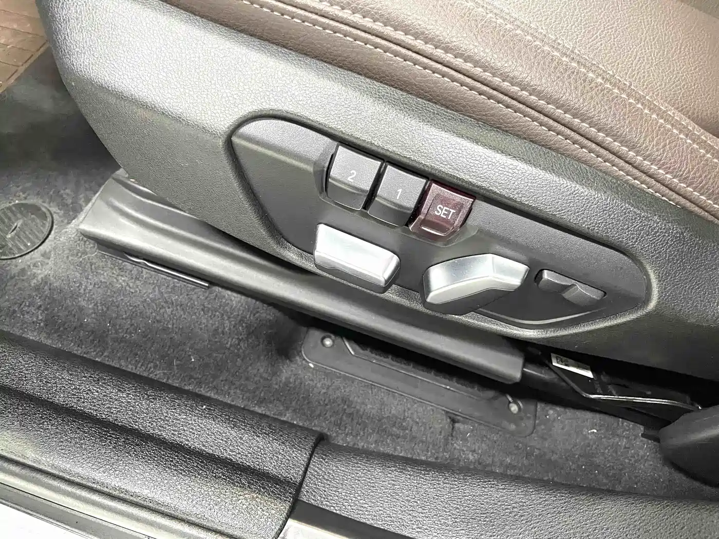 BMW X1 2022 sDrive20Li Premium фото 12