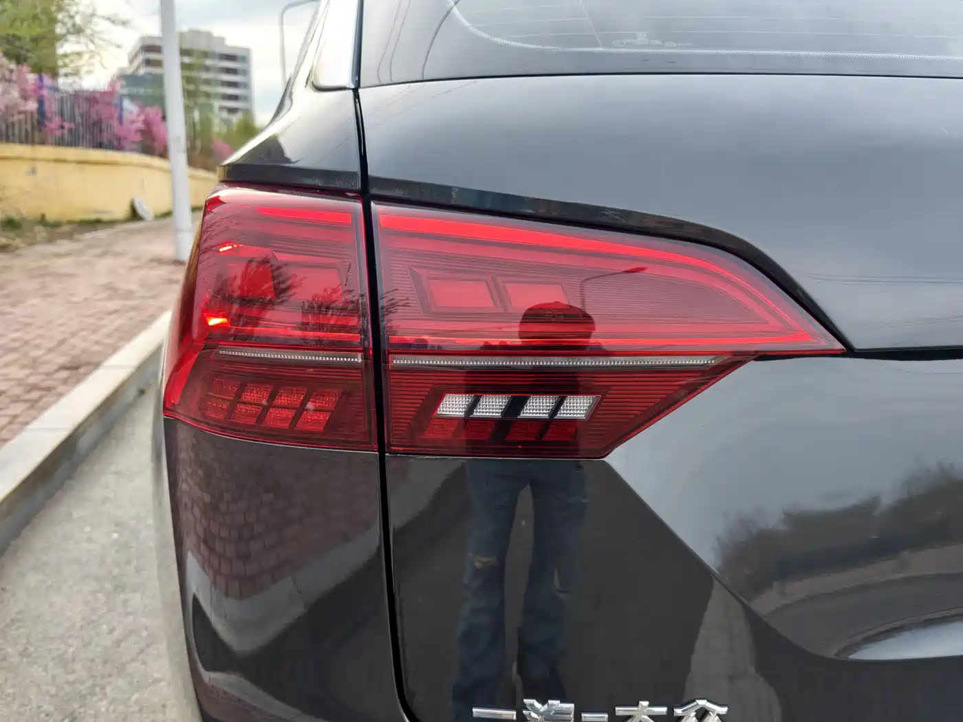 Volkswagen Tayron 2022 280TSI 2WD Luxury Smart Connect Edition фото 12