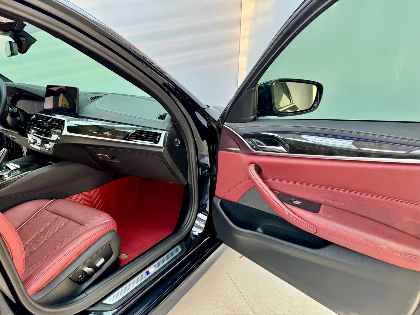 BMW 5 Series 2022 Model Second Facelift 525Li M Sport Package фото 12