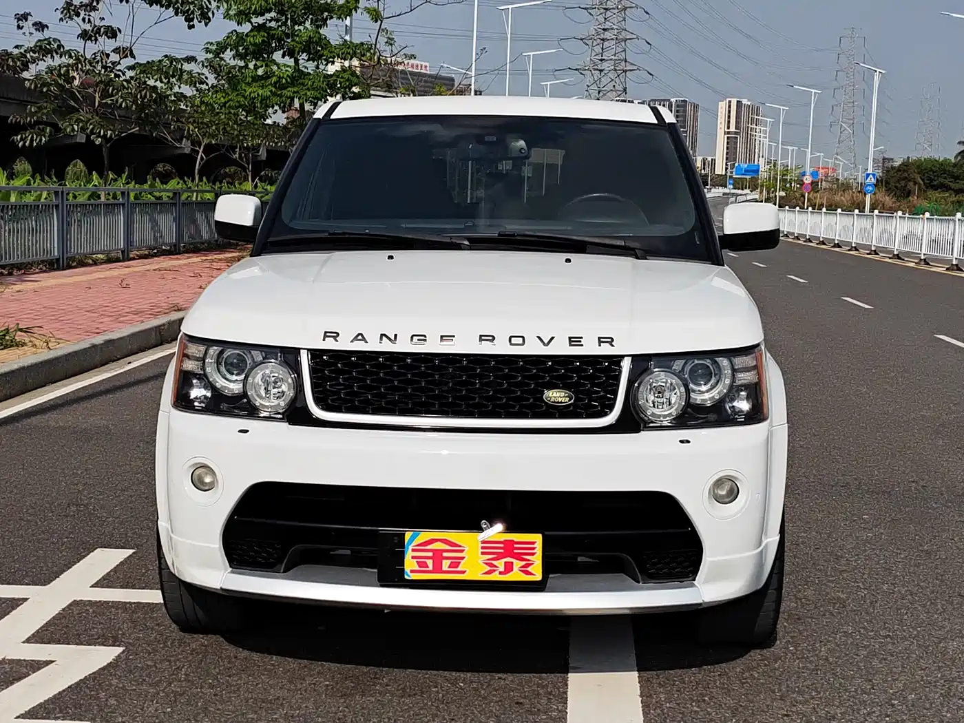 Land Rover Range Rover Sport 2012 3.0 TDV6 HSE Diesel Version