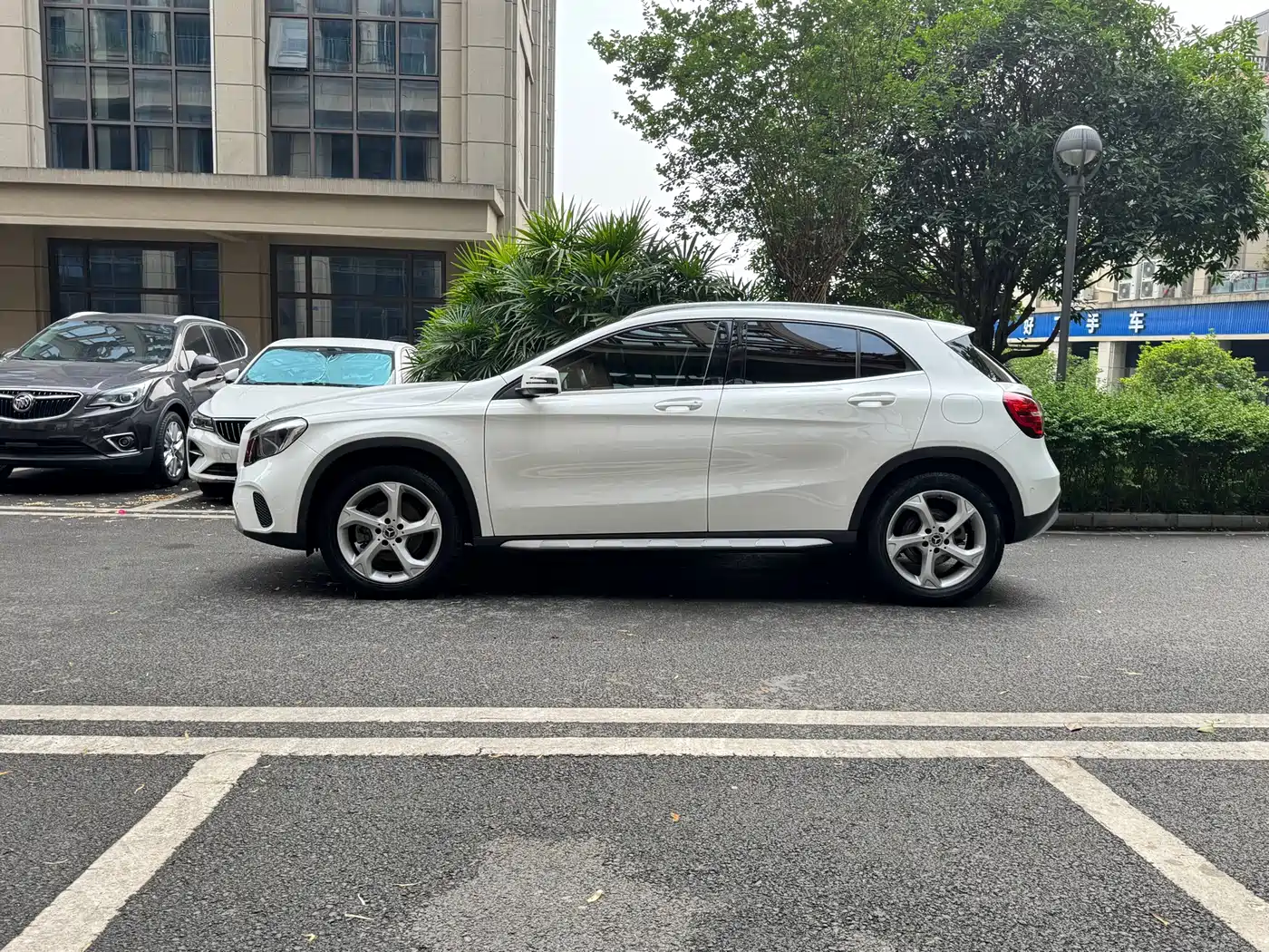 Mercedes-Benz GLA 2017 GLA 200 Dynamic фото 4