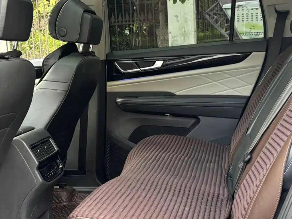 Photo 18 - Volkswagen Teramont