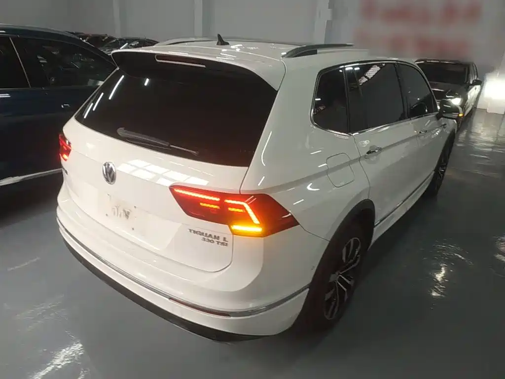 Volkswagen Tiguan L 2019 330TSI Automatic 2WD R-Line Flagship Edition China VI фото 7
