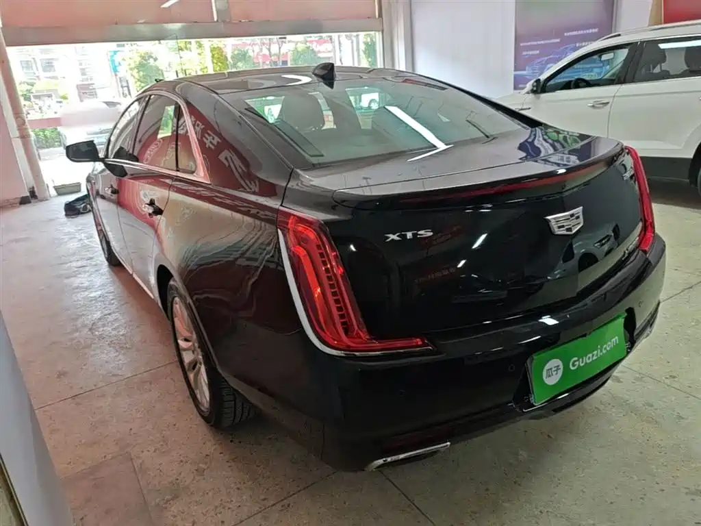 Cadillac XTS 2018 28T Elite фото 5