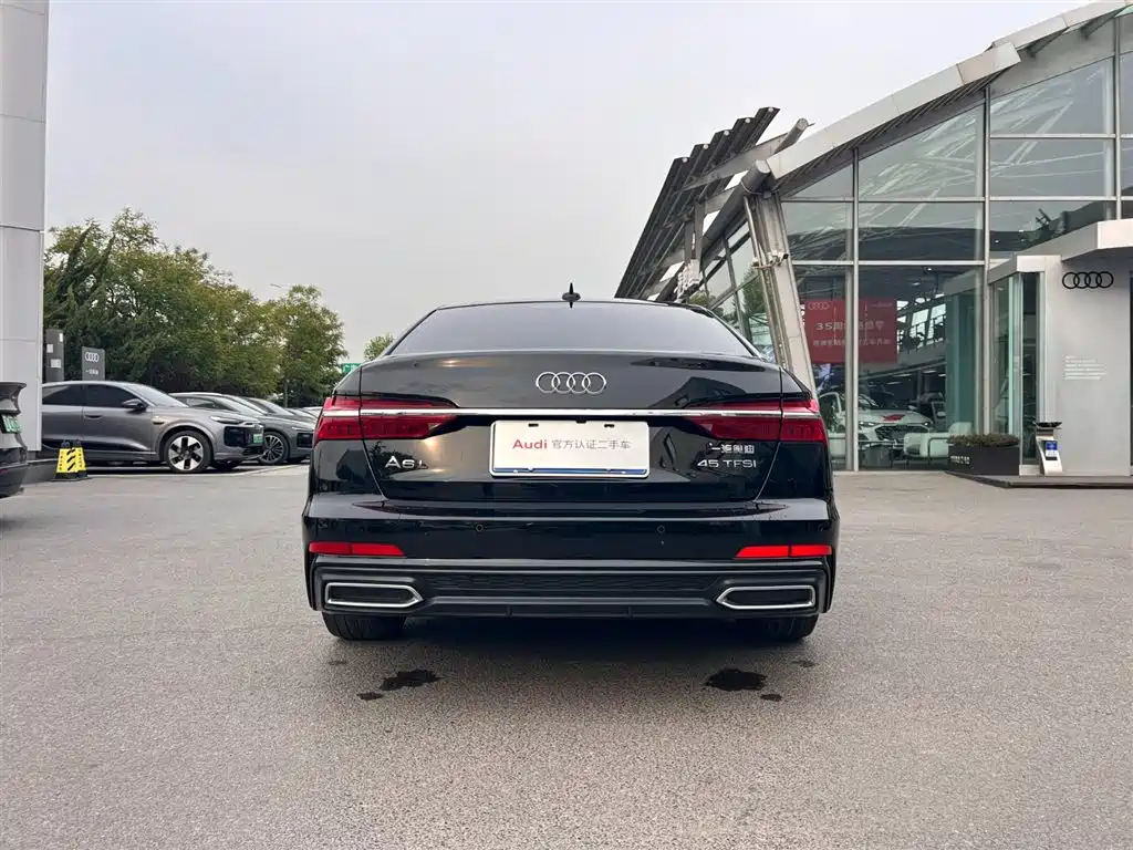 Audi A6L 2021 45 TFSI Exclusive Sport фото 11