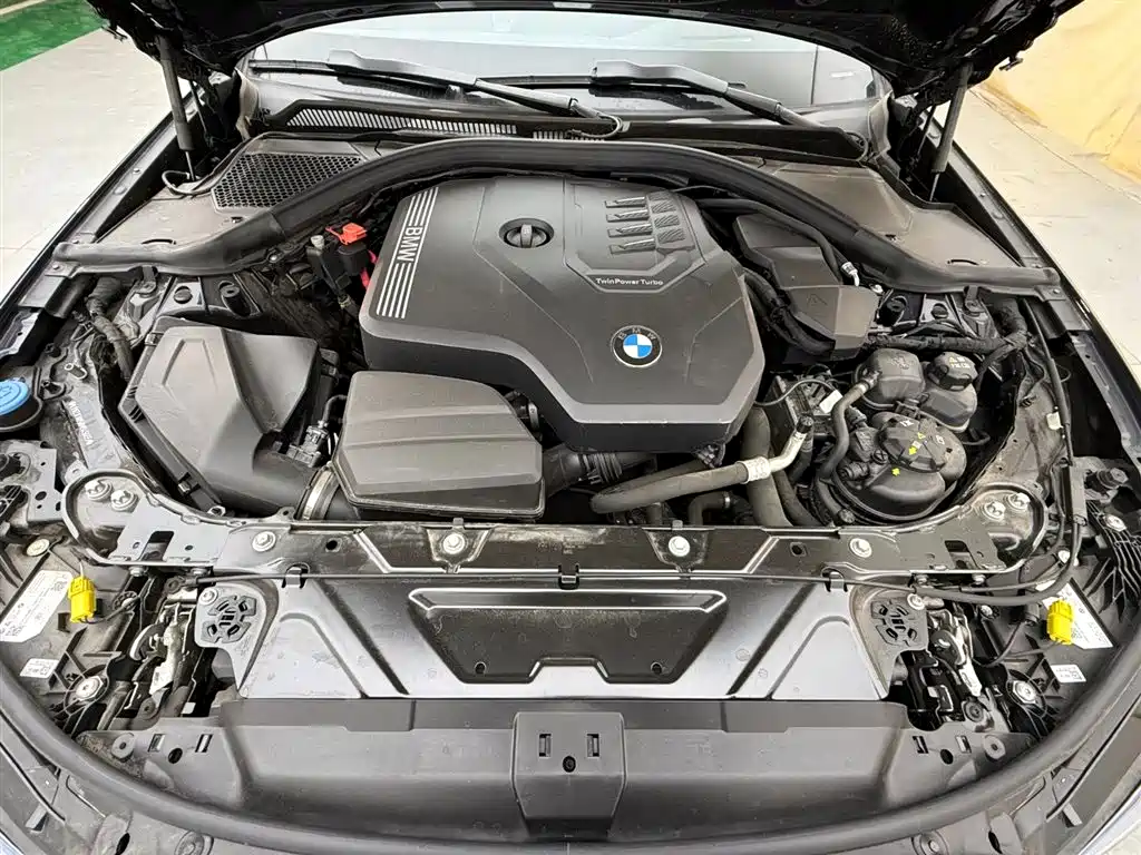BMW 3-SERIES