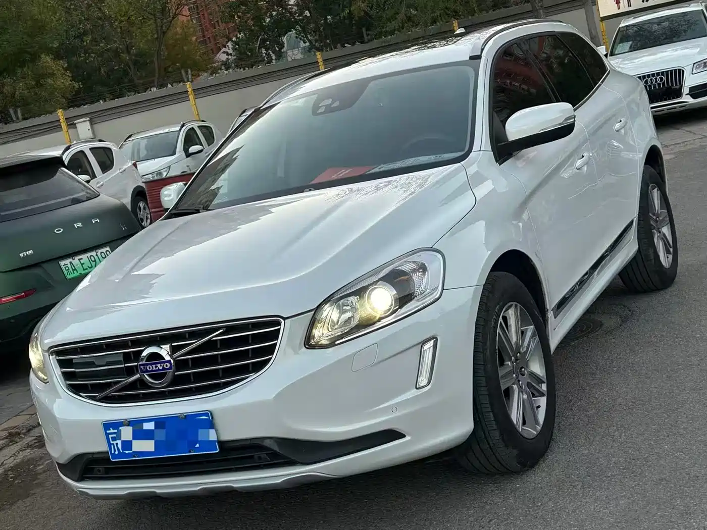 Фото 1 - Volvo XC60