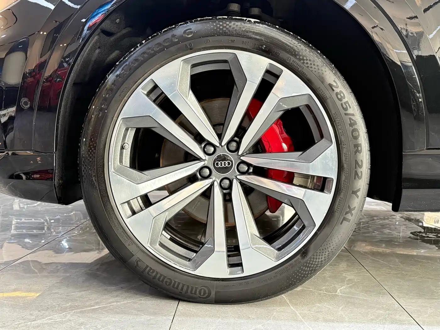 Audi Q8 2022 55 TFSI Exclusive Dynamic фото 17