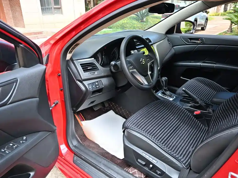 Suzuki Kizashi 2016 2011 2.4L 2WD Sport Navigation Edition