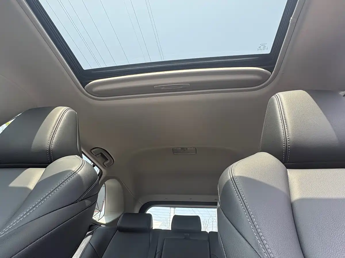 Toyota Wildlander 2021 2.0L CVT 2WD Luxury Edition фото 9