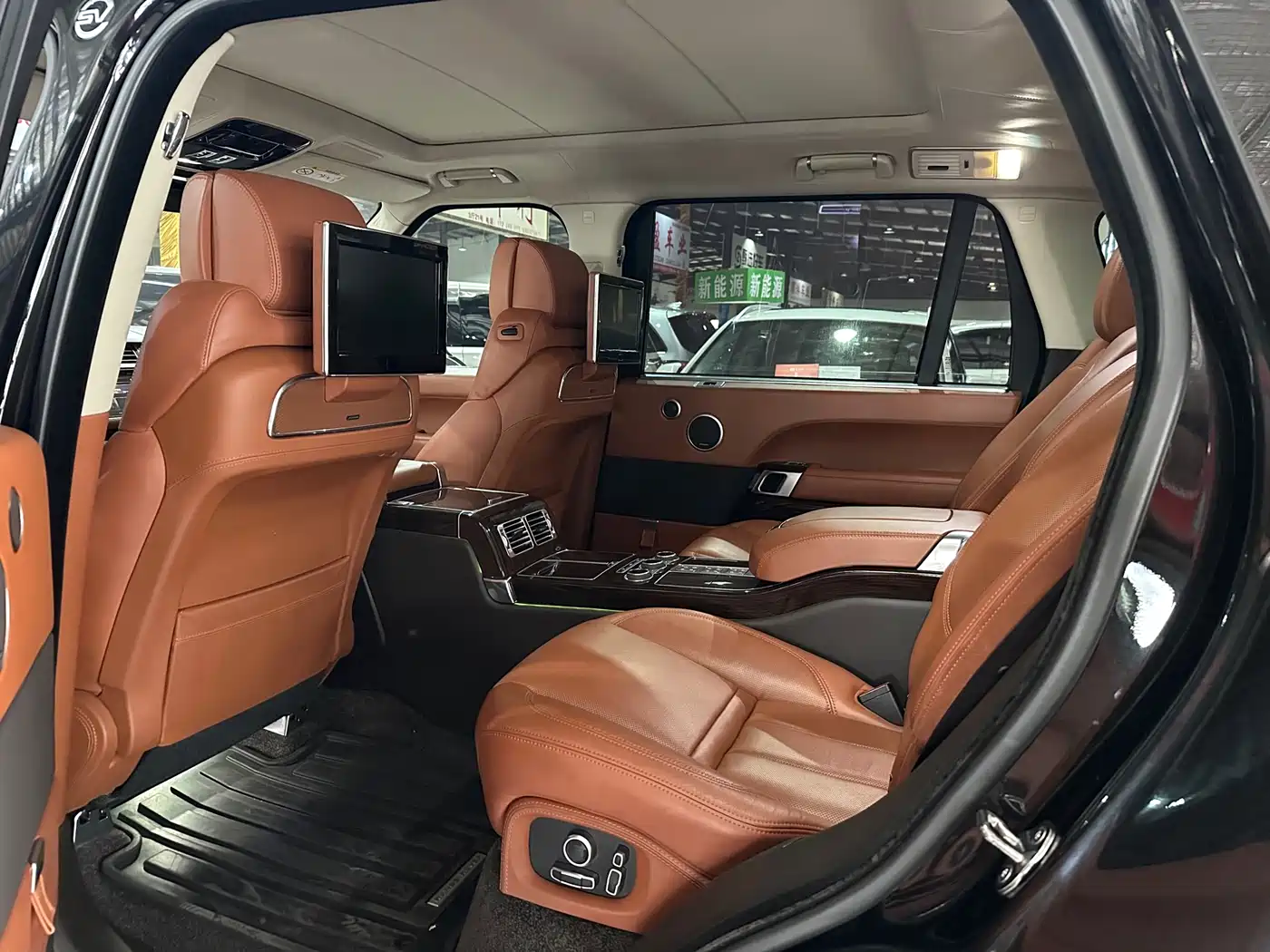 Land Rover Range Rover 2017 5.0 SC V8 Summit Autobiography LWB фото 17