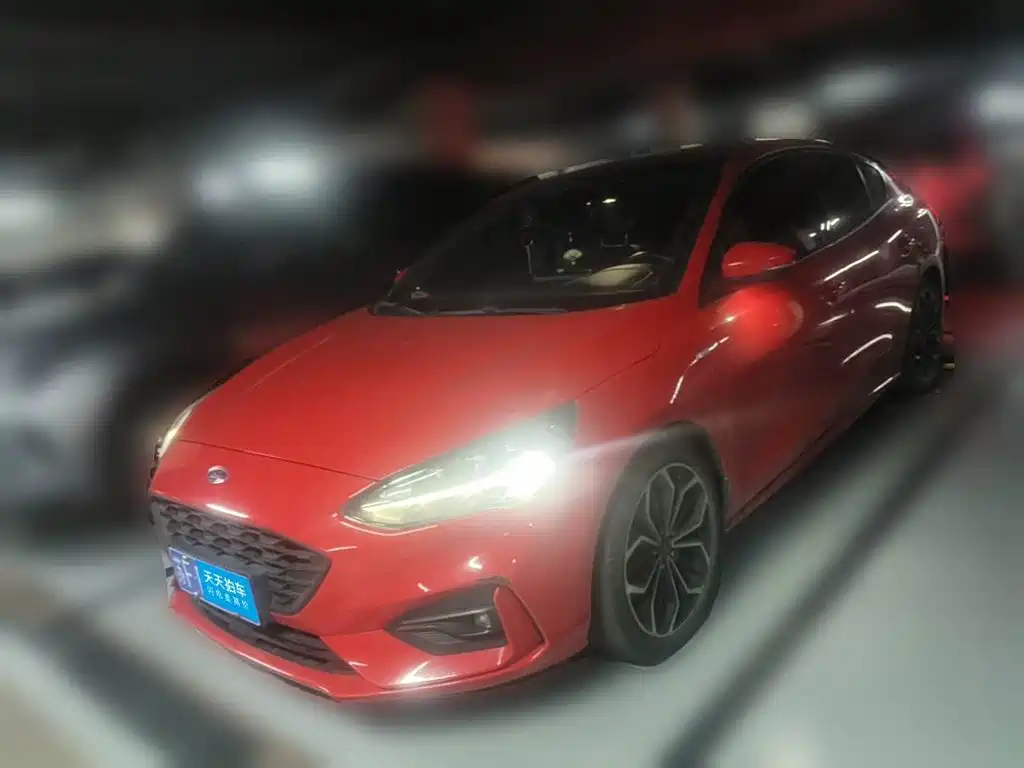 Ford Focus 2021 Sedan EcoBoost 180 Auto ST Line