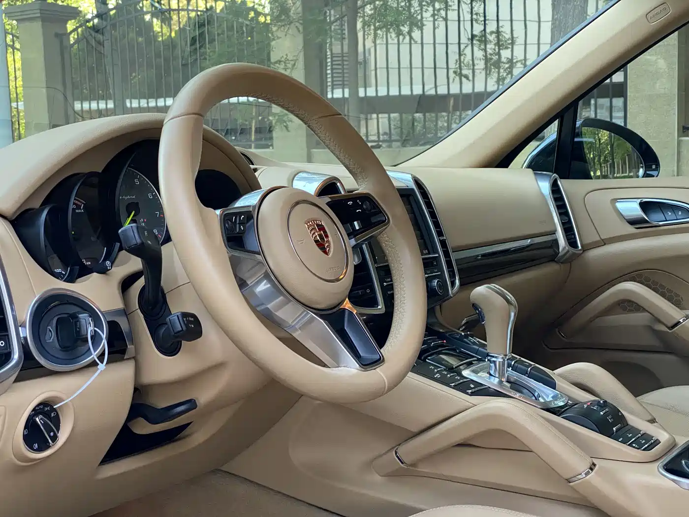 Porsche Cayenne New Energy 2015 Cayenne S E-Hybrid 3.0T фото 14