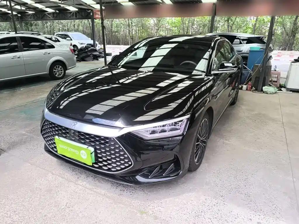 BYD Han 2024 DM-i Glory Edition 121KM Honor