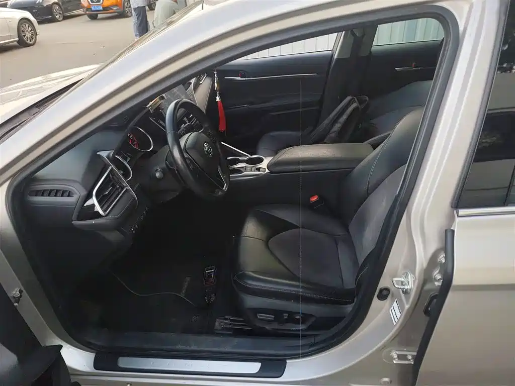 Toyota Camry 2021 2.0S Sporty Edition фото 16
