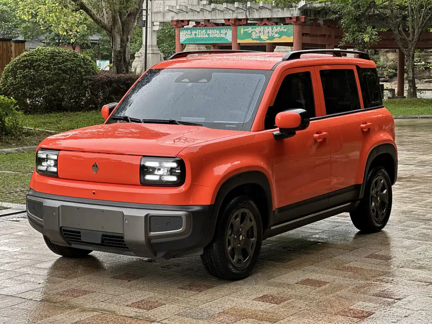 Baojun Yueye Plus 2024 Smart Premium 4-Seater