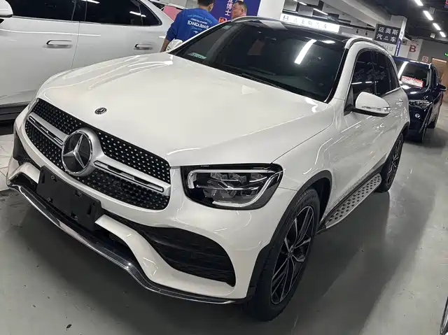 MERCEDES-BENZ GLC