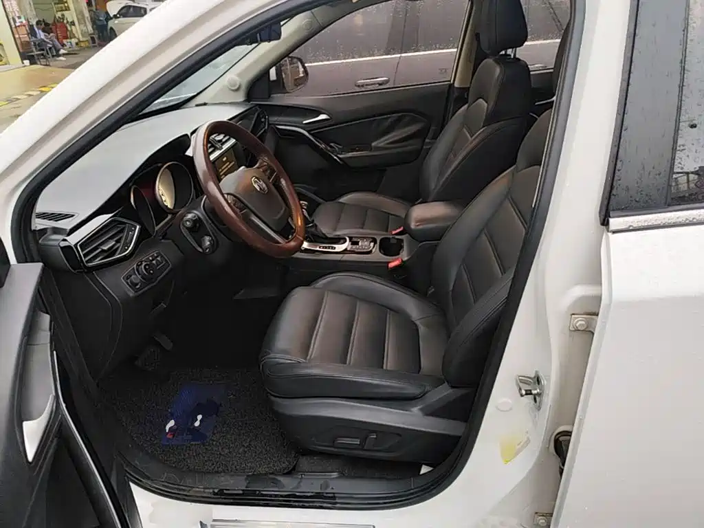 Photo 15 - MG Roewe RX5