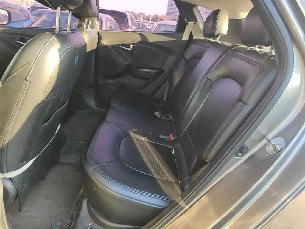 Hyundai Beijing Hyundai ix35 2015 2.0L Automatic 2WD Comfort China V фото 17