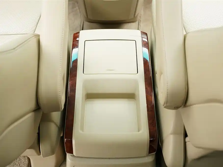 Toyota Alphard 2011 3.5L Luxury Edition фото 17