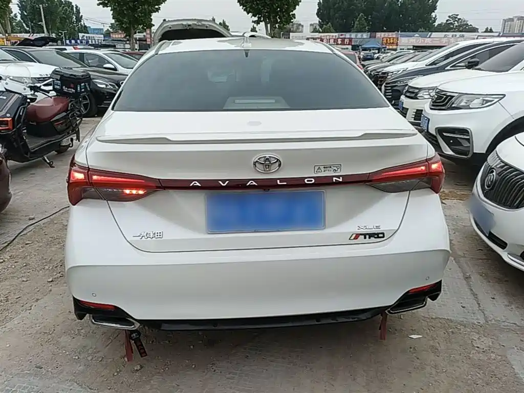 Toyota Avalon 2019 2.0L XLE Premium Edition (China VI) фото 6