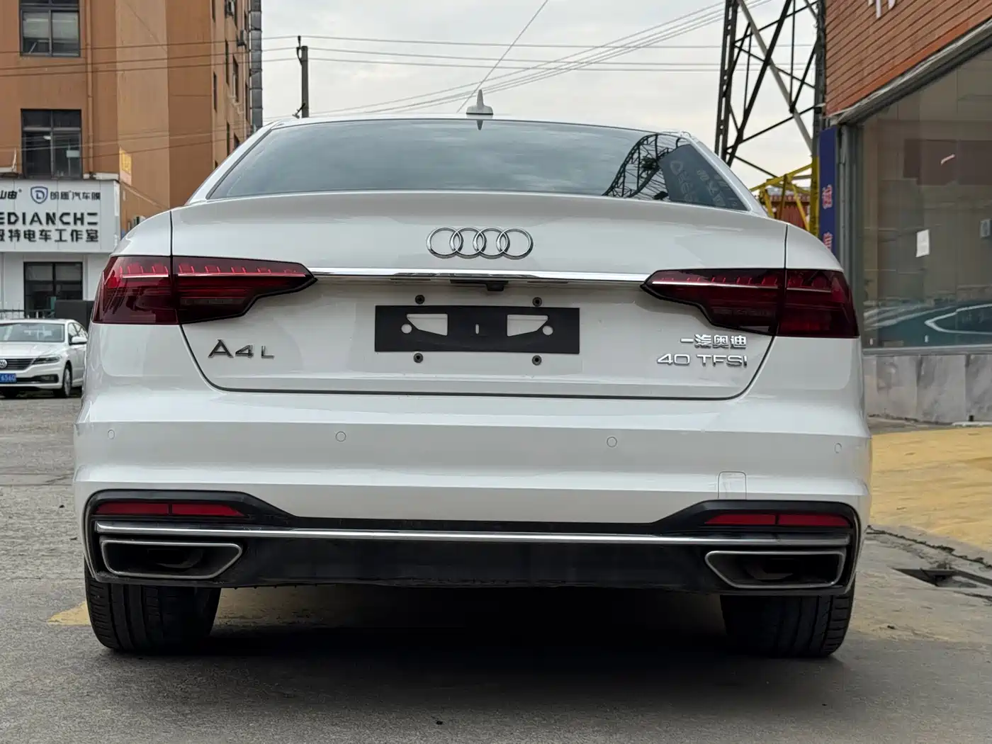 Photo 6 - Audi A4L
