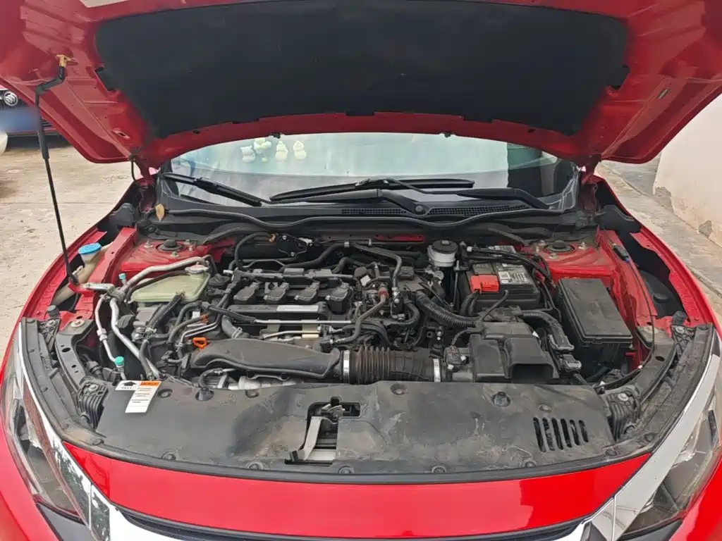 Фото 20 - Honda Civic