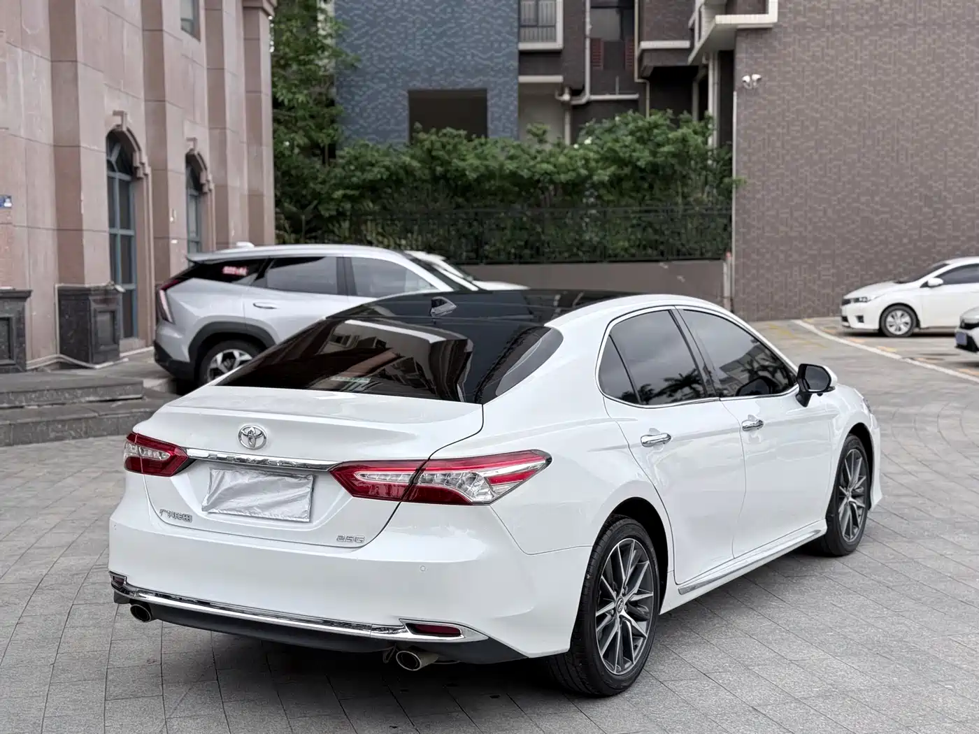 Toyota Camry 2023 2.5G Luxury Edition фото 9