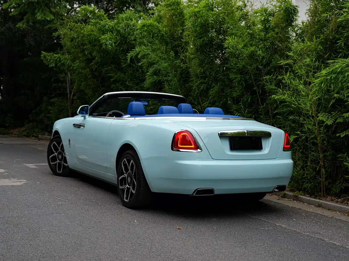 Rolls-Royce Dawn 2020