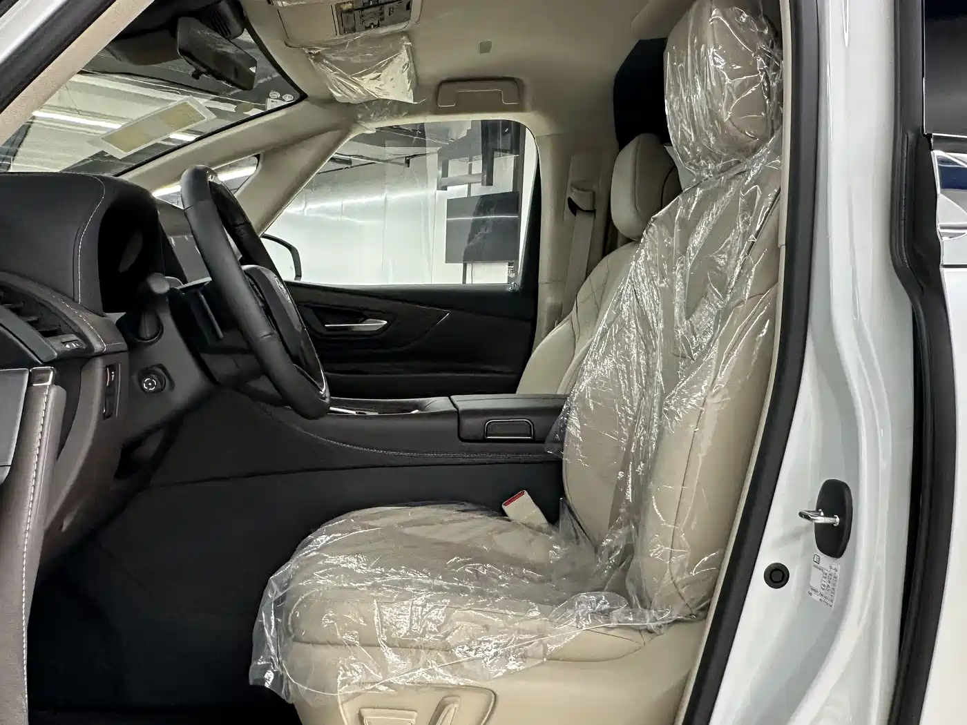 Toyota Alphard 2024 Hybrid 2.5L Ultimate Enjoyment Edition фото 7