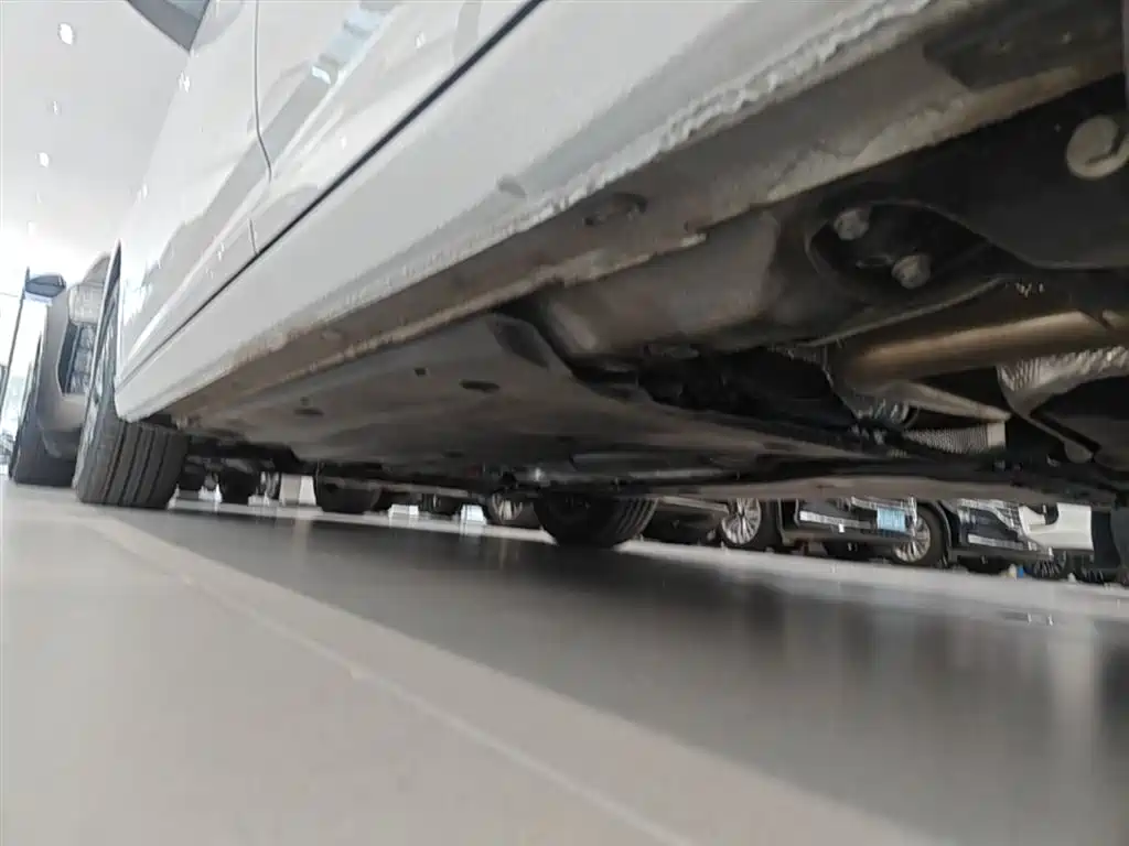 Volkswagen Lavida 2024 Model 300TSI DSG Starlight Leading Edition фото 22