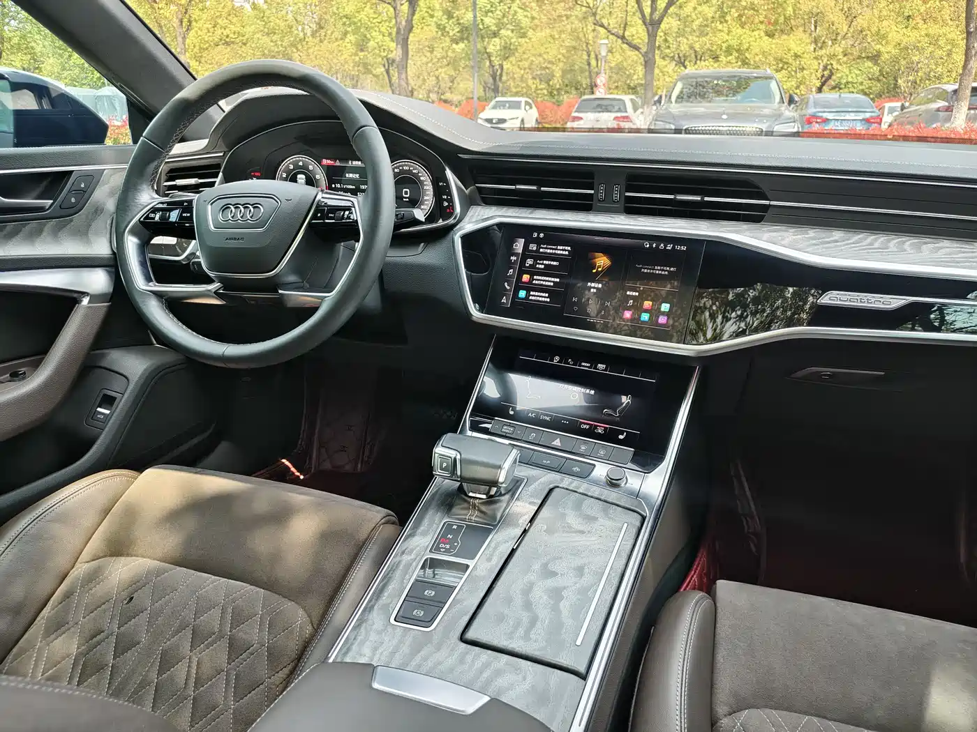 Audi A7L 2022 45 TFSI quattro S-line Vision Gloss Black Package фото 22