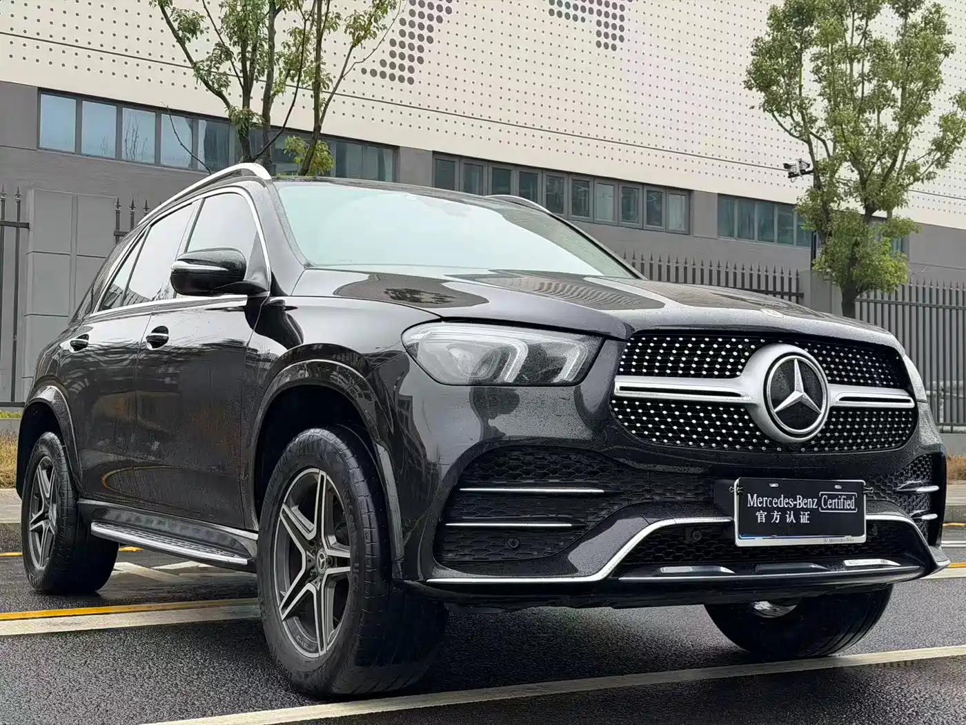 Mercedes-Benz GLE 2020 Facelift GLE 350 4MATIC Luxury фото 3