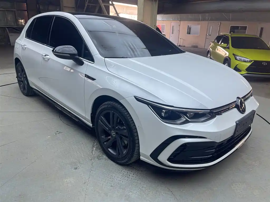 Volkswagen Golf 2021 280TSI DSG R-Line фото 3