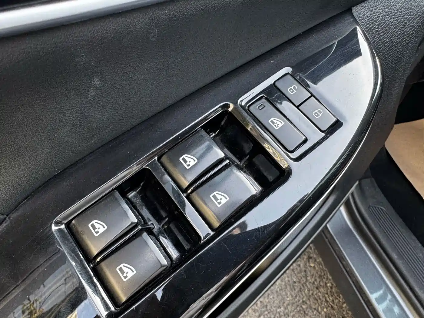 Changan X7 PLUS 2024 2024 1.5T Automatic Noble 7-Seater